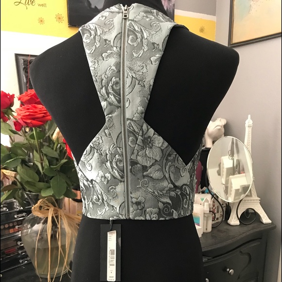 Alice And Olivia By Stacey Bendel Women's Crop - Picture 3 of 8